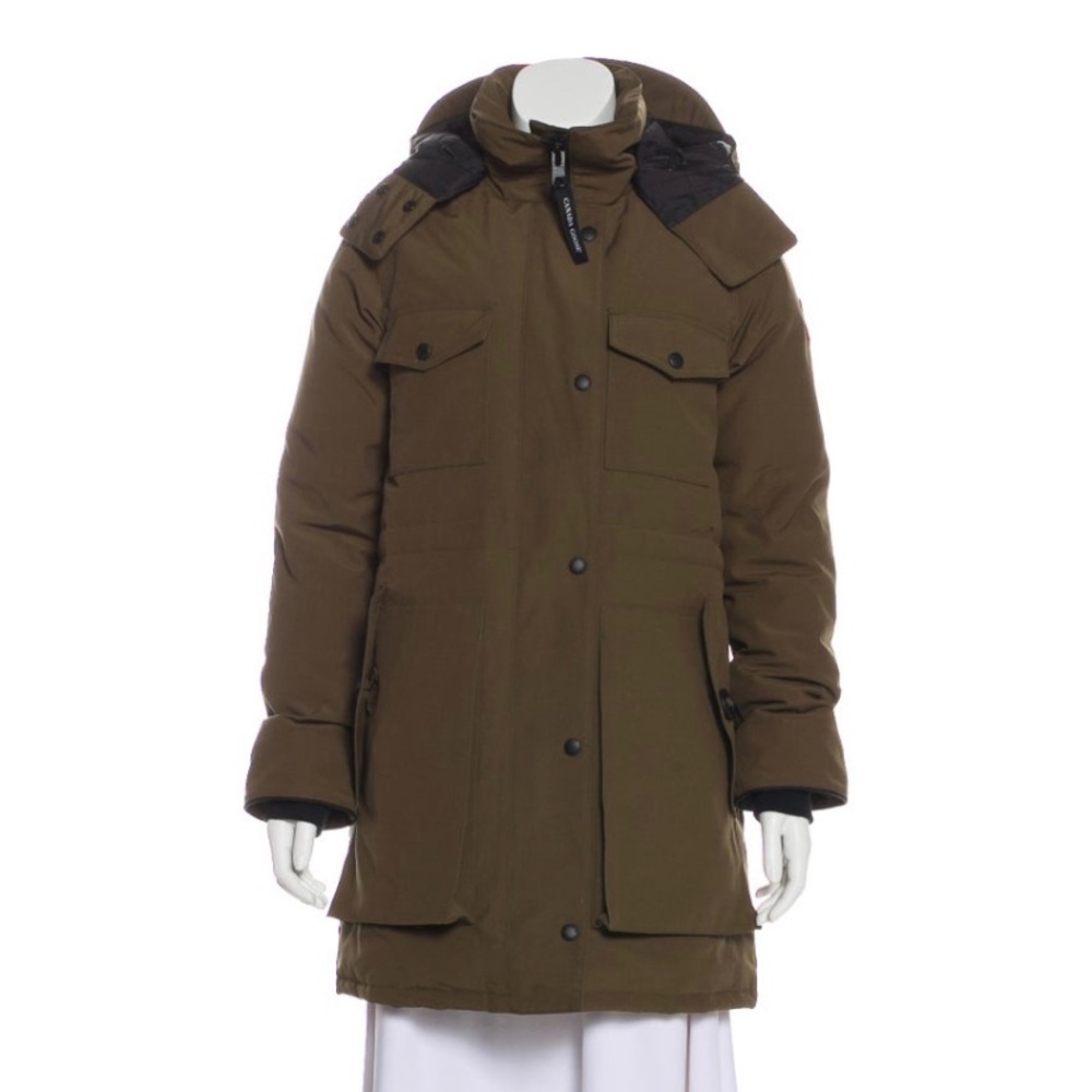 Canada goose hooded zip up parka puffer jacket